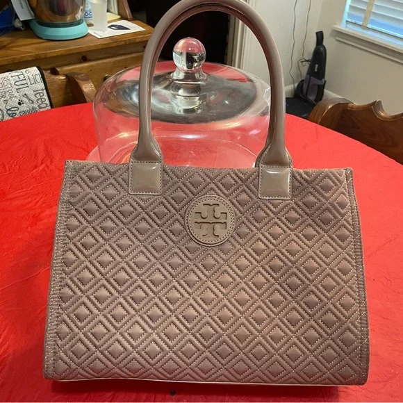 Tory Burch purse - Picture 1 of 7